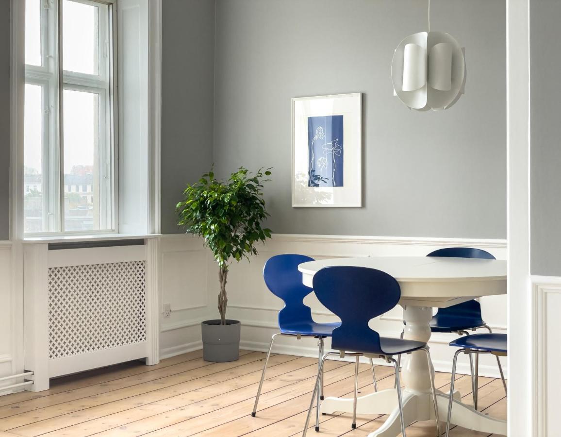 Stylish Classic Danish Design Copenhague
