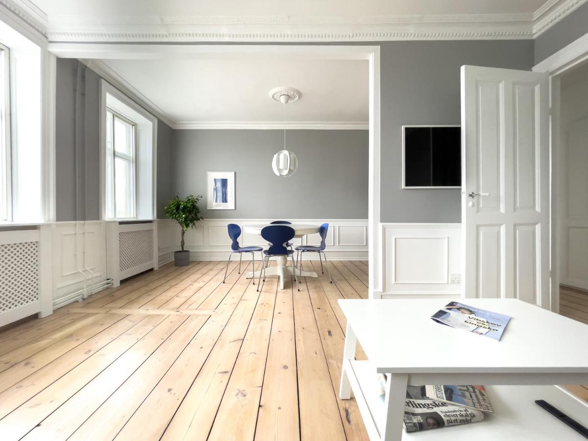 Stylish Classic Danish Design * Copenhague